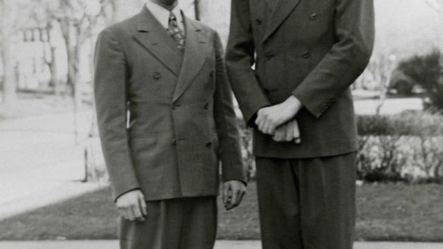 L. Tom Perry elder 1942-ben szolgált az Északi Államok Misszióban