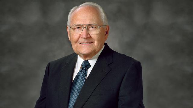 Elder L. Tom Perry