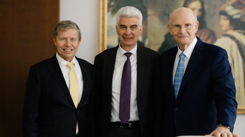 A békességről és célokról szóló üzenetek visszhangra találtak Bukaresttől Barcelonáig